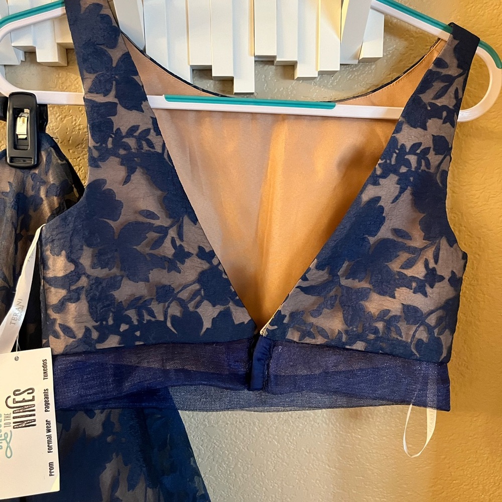 Beautiful Gown 2pc blue/tan NWT